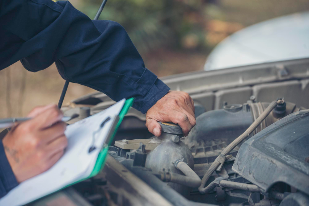 taller mecanico mantenimiento coche