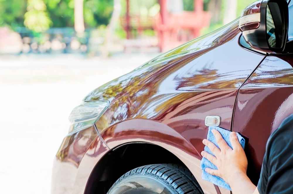 arreglar pintura quemada por el sol en un coche